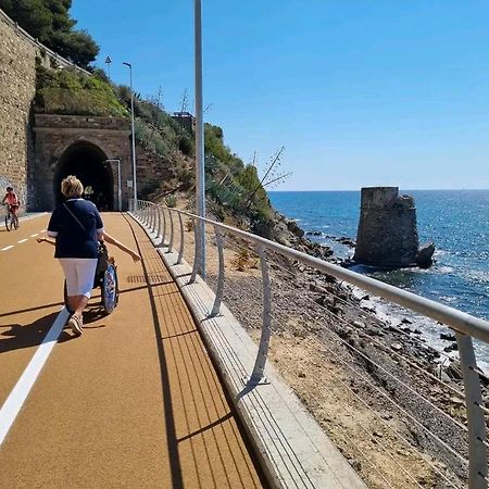 Mansarda Mare Bella Vista Citra Zero Zero Ottanta Trentuno Lt O738 Apartment Imperia Bagian luar foto