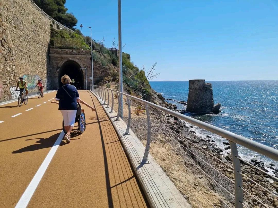 Mansarda Mare Bella Vista Citra Zero Zero Ottanta Trentuno Lt O738 Apartment Imperia Bagian luar foto