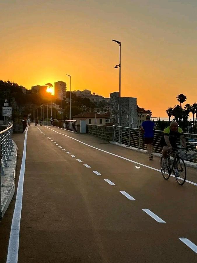 Mansarda Mare Bella Vista Citra Zero Zero Ottanta Trentuno Lt O738 Apartment Imperia Bagian luar foto